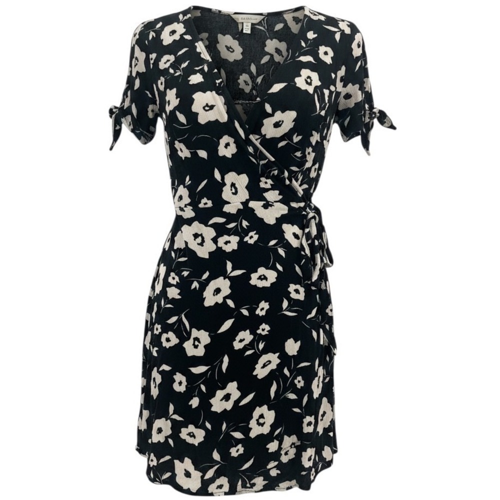 Lulus Wrap Dress M Black Floral Short Sleeve Tie Waist Coquette Girl Brunch Cute